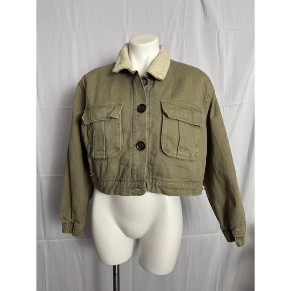Cropped Ladies Corduroy and Fleece-Lined Jacket - Picture 2 of 5